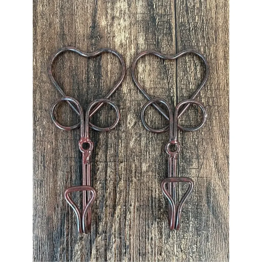 Shabby Chic Heart Wall Hooks Holders Chippy Country Wall Decor Small White Brown